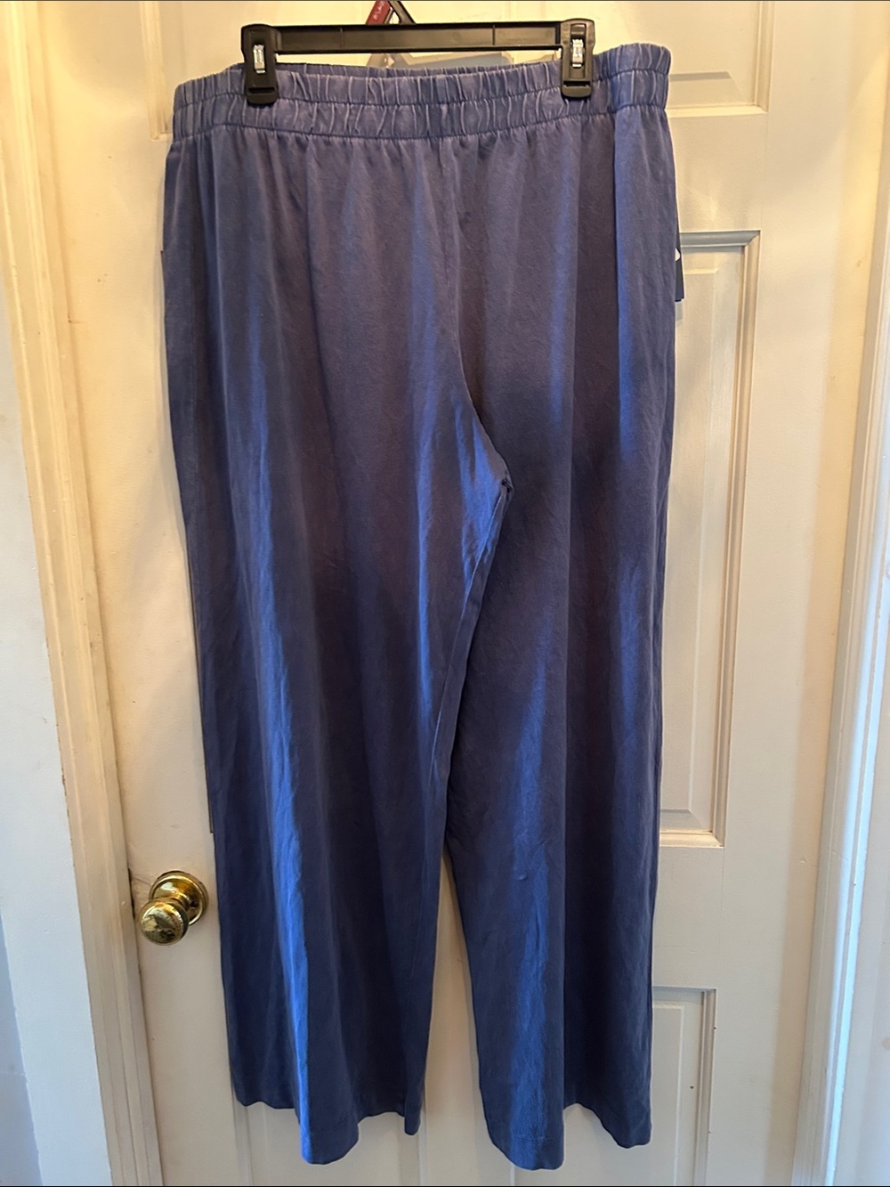 Women’s Elastic-Waist Casual Pants in Washed Navy Blue